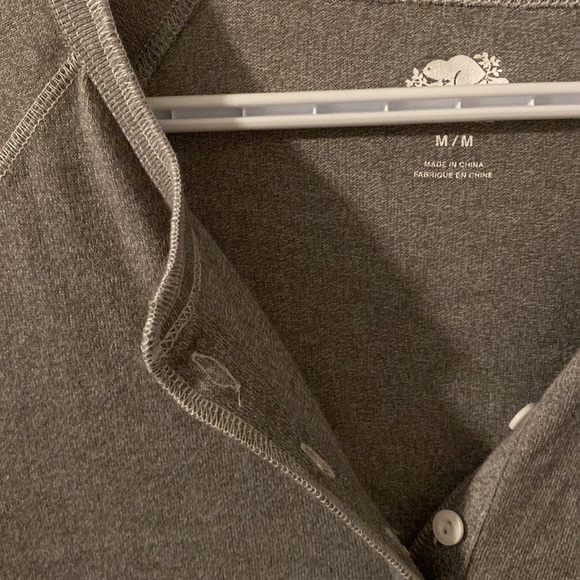 Roots 3/4 sleeve henley shirt - Picture 2 of 2